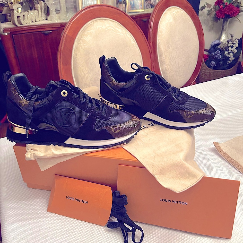 Authentic Louis Vuitton Sneakers